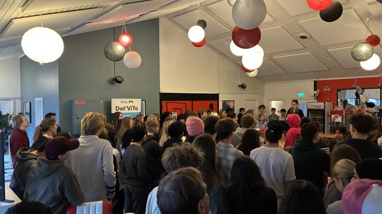 8. klasser til teater